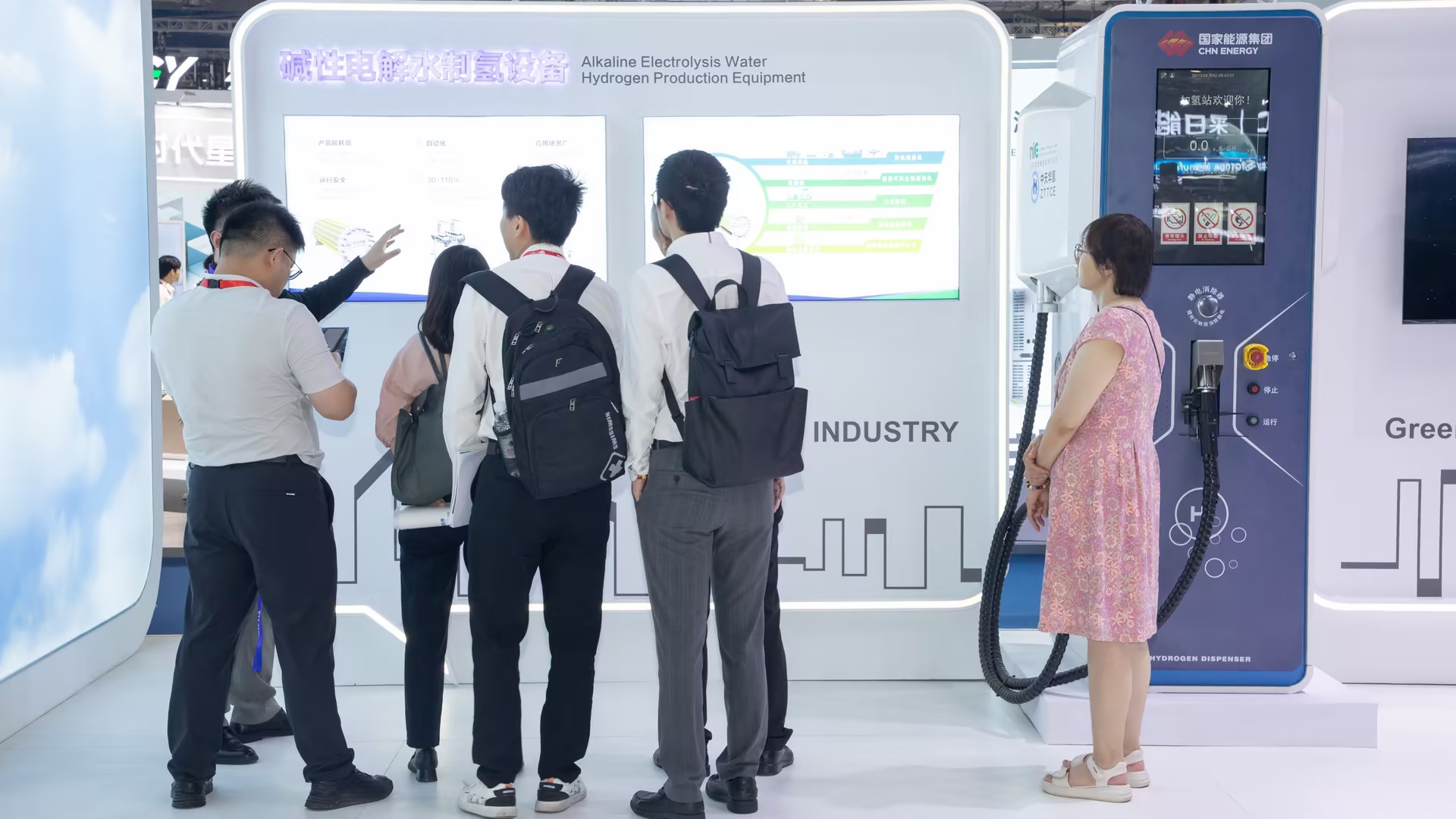 ΰ�¹���(victor1946)�ٷ���վ-Officials Website