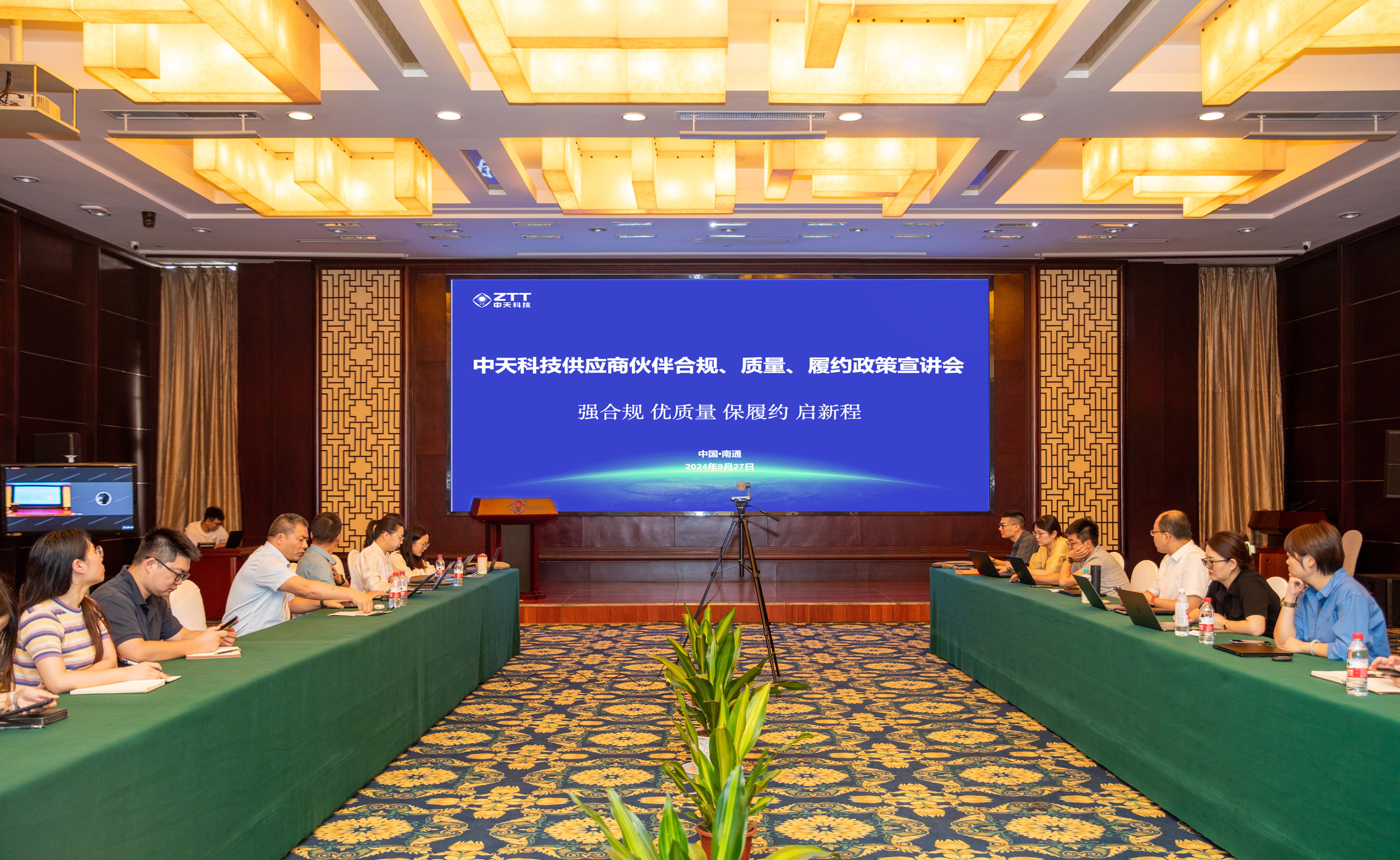 ΰ�¹���(victor1946)�ٷ���վ-Officials Website