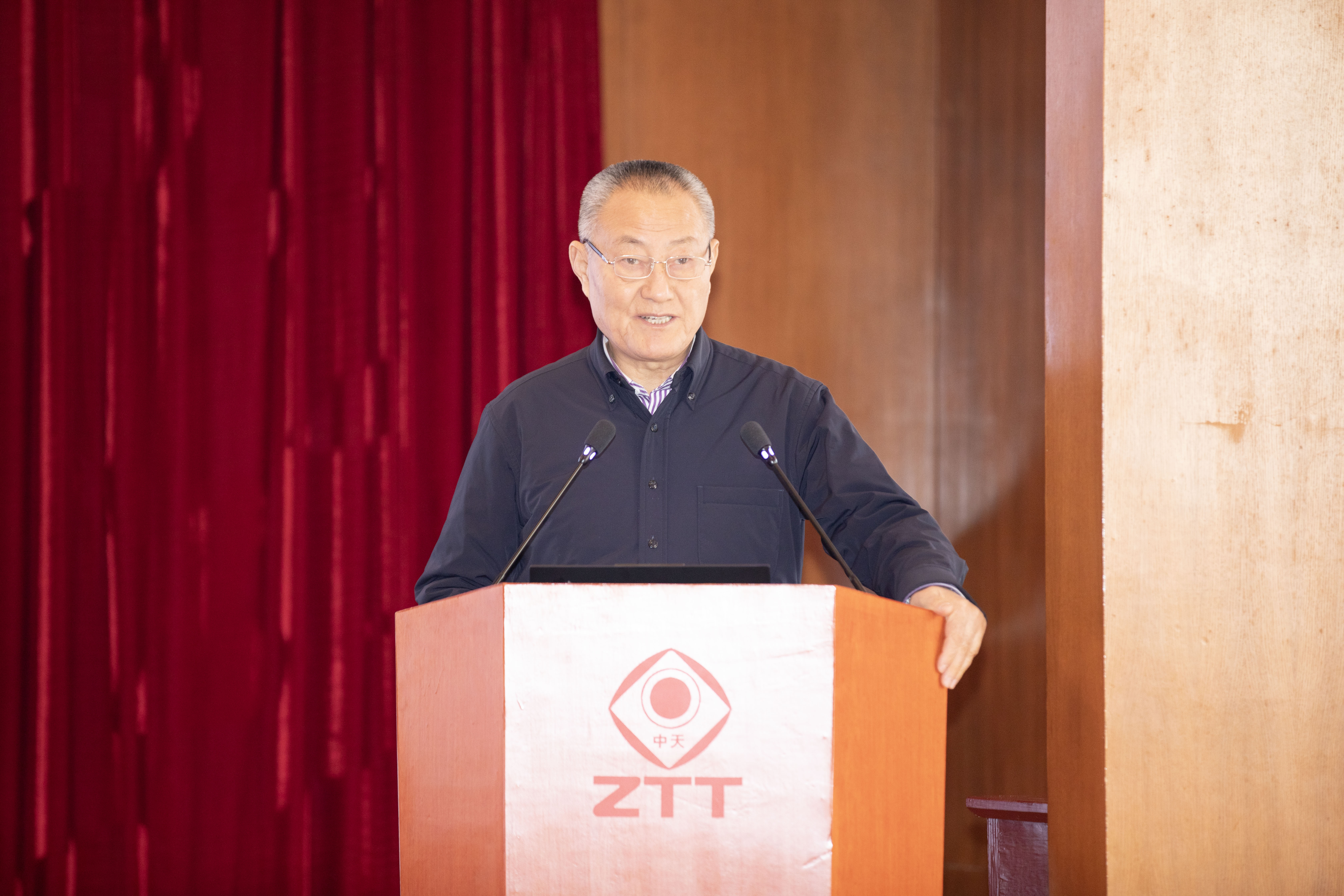 ΰ�¹���(victor1946)�ٷ���վ-Officials Website