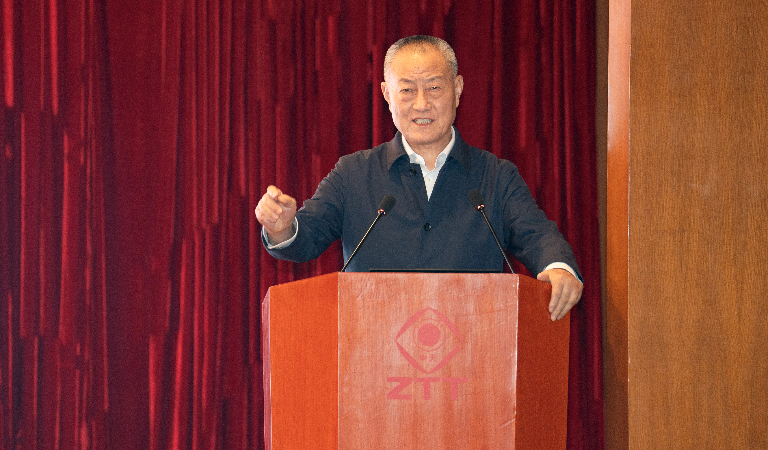 ΰ�¹���(victor1946)�ٷ���վ-Officials Website