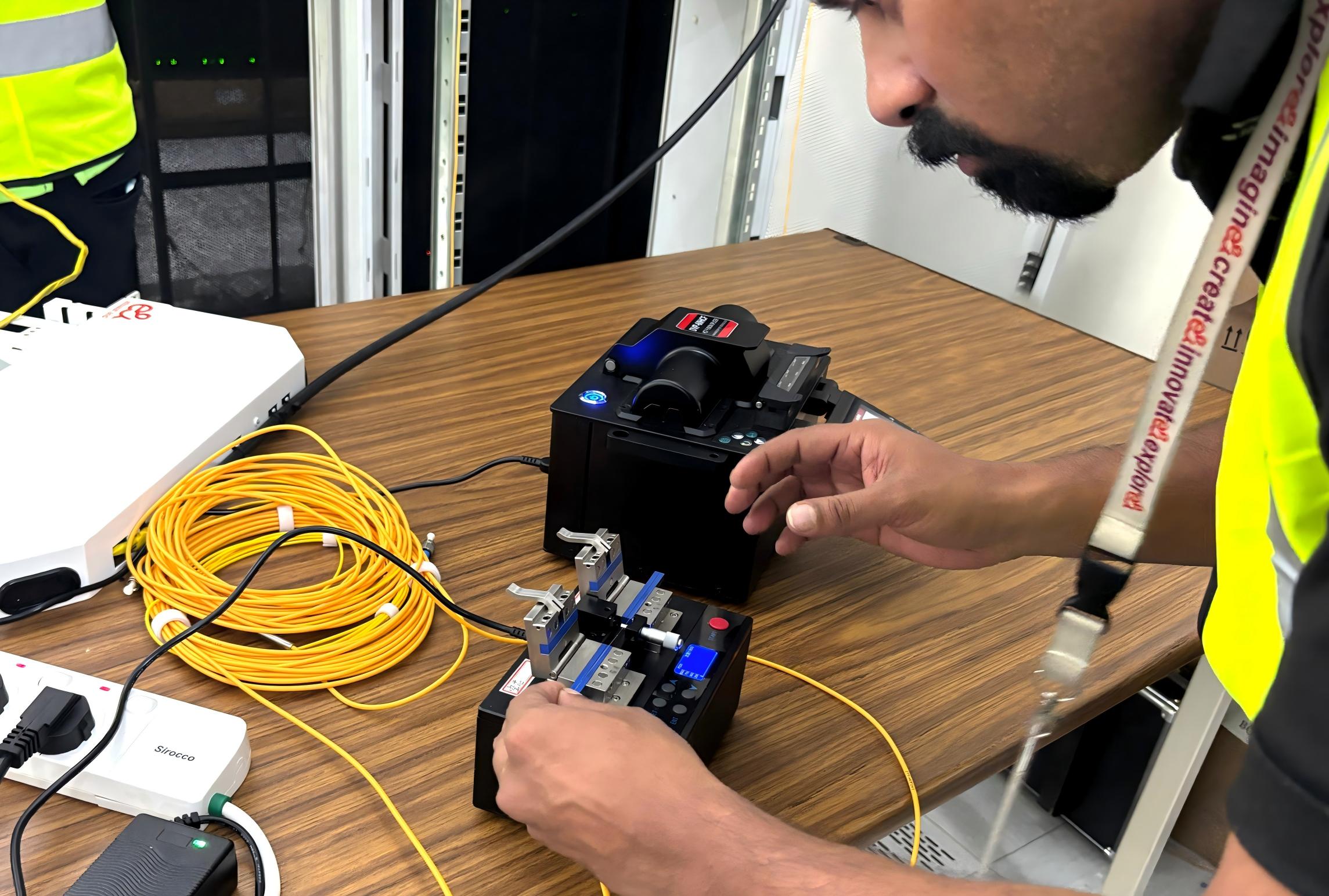 ΰ�¹���(victor1946)�ٷ���վ-Officials Website