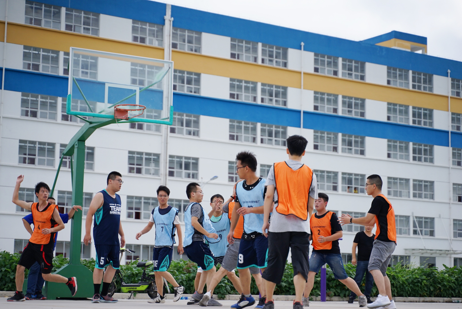 ΰ�¹���(victor1946)�ٷ���վ-Officials Website