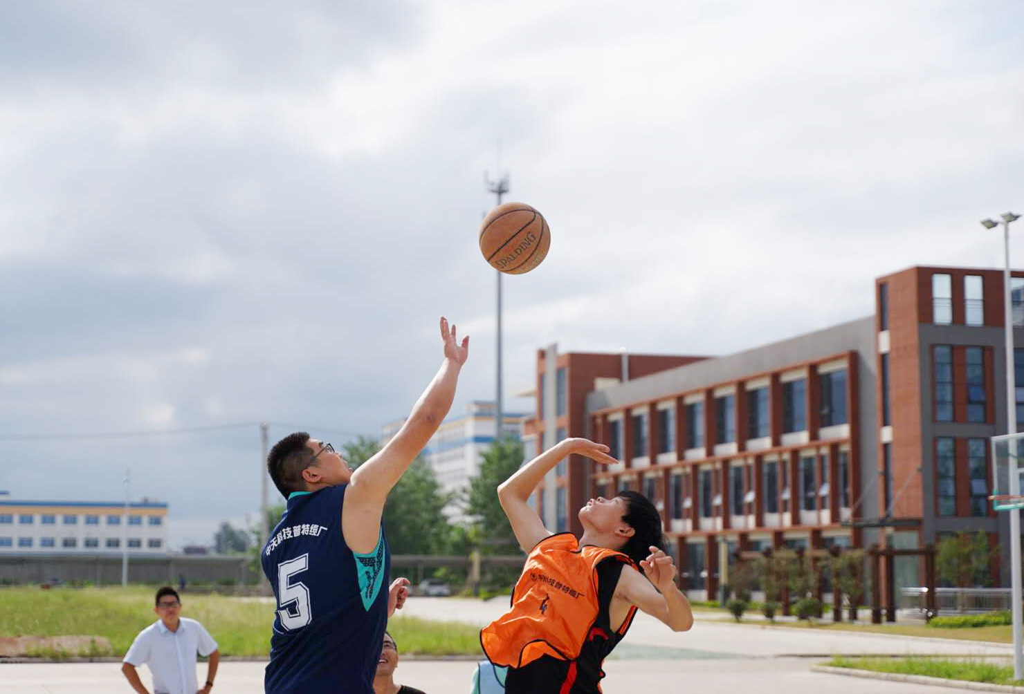 ΰ�¹���(victor1946)�ٷ���վ-Officials Website