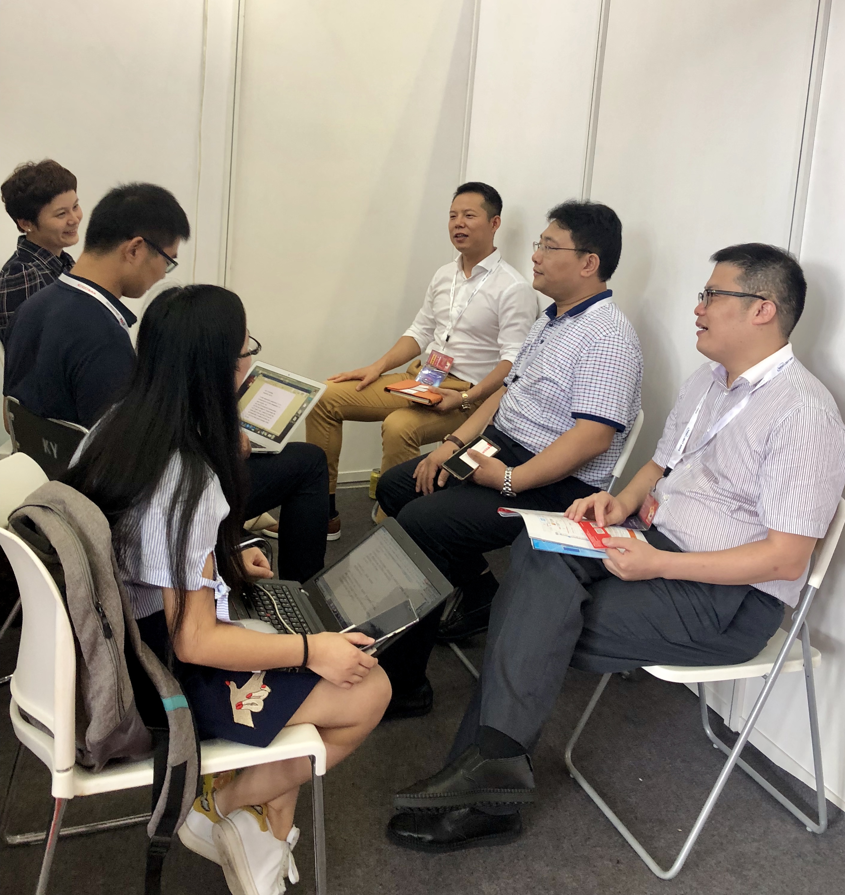 ΰ�¹���(victor1946)�ٷ���վ-Officials Website