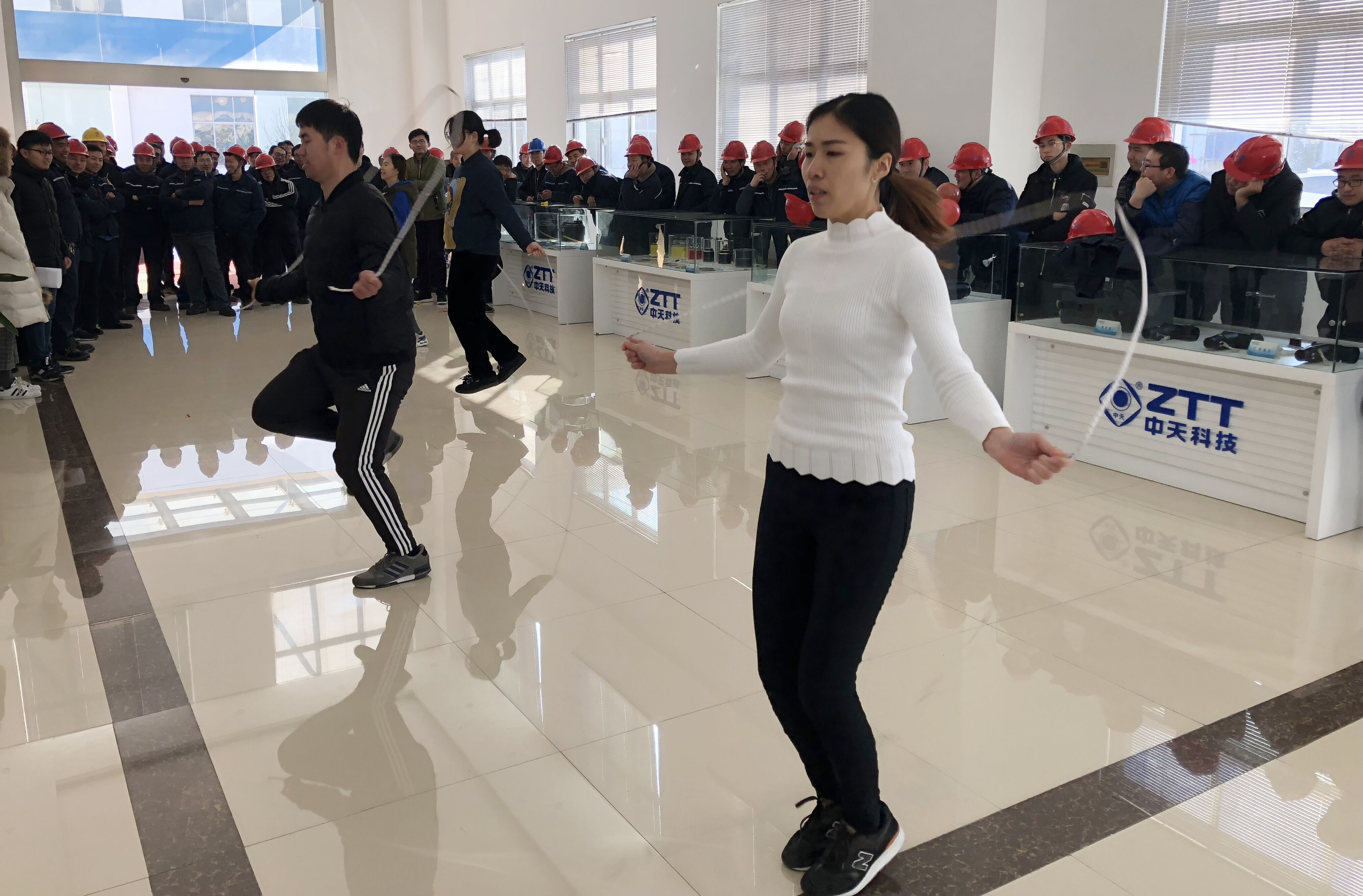 ΰ�¹���(victor1946)�ٷ���վ-Officials Website